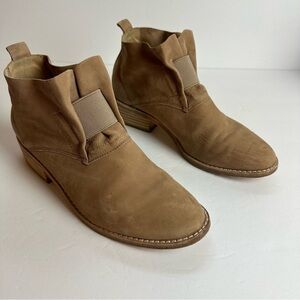 Eileen Fisher Ankle Boots Women's size 7.5 Shoes Booties Suede tan beige